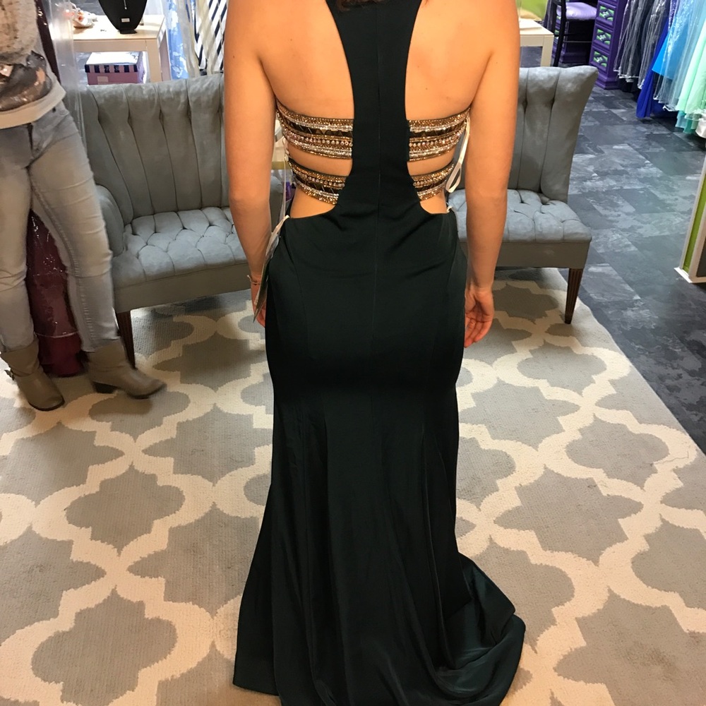 Prom Dress! - Picture 2 of 8